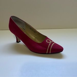 *Vintage 'Fresco by Pierre' Cranberry Gold Brocade Suede Pumps
